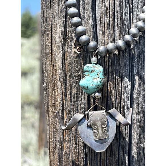 Southwestern Faux Turquoise/Navajo Pearl Necklace Silver Tone Cow Skull Rodeo - Picture 4 of 8